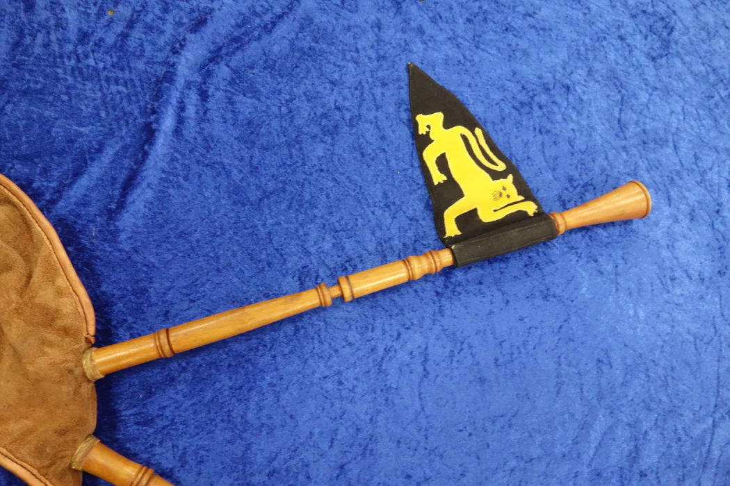 Medieval Single Drone Bagpipes by Robert Thomas cira 1974 (Previously Owned)